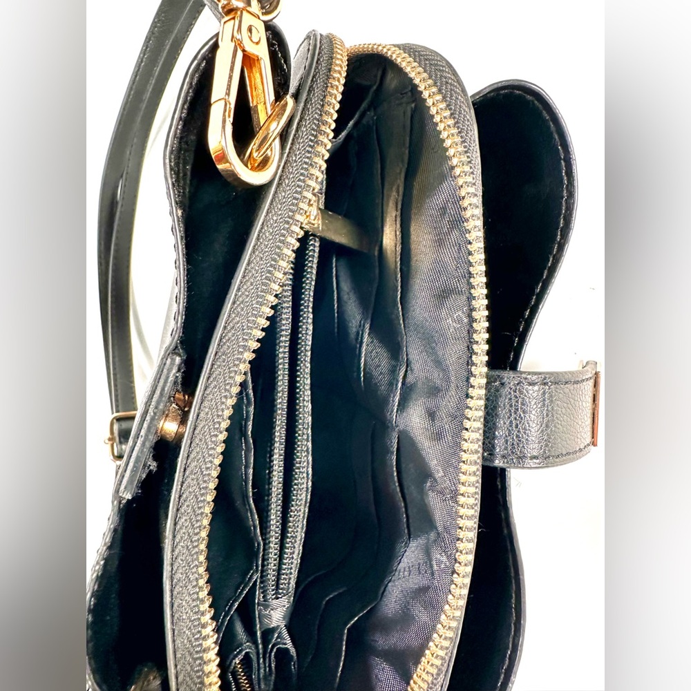 D. Kelly-Japan- Shoulder/Crossbody Bag in Black - Picture 8 of 16
